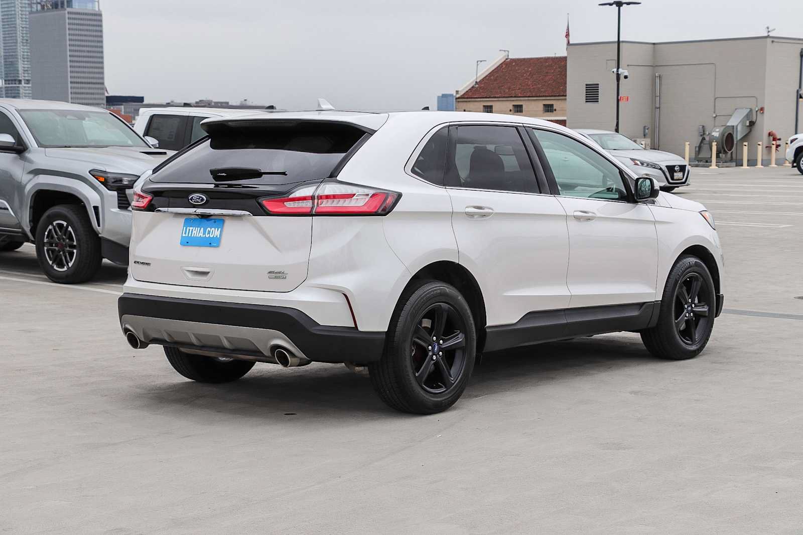 Used 2019 Ford Edge SEL w/ Equipment Group 201A FWD image 6