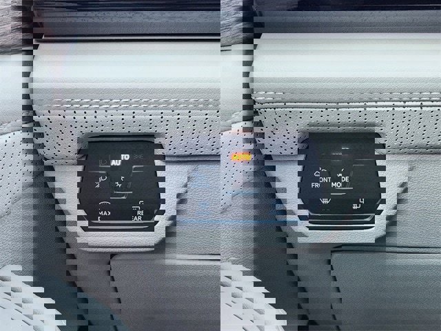 Used 2024 Volkswagen Atlas SEL Premium R-Line image 15