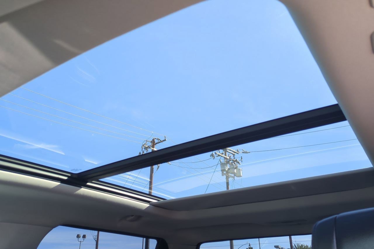 Used 2022 Toyota Tundra Limited w/ TRD Off-Road Package image 19