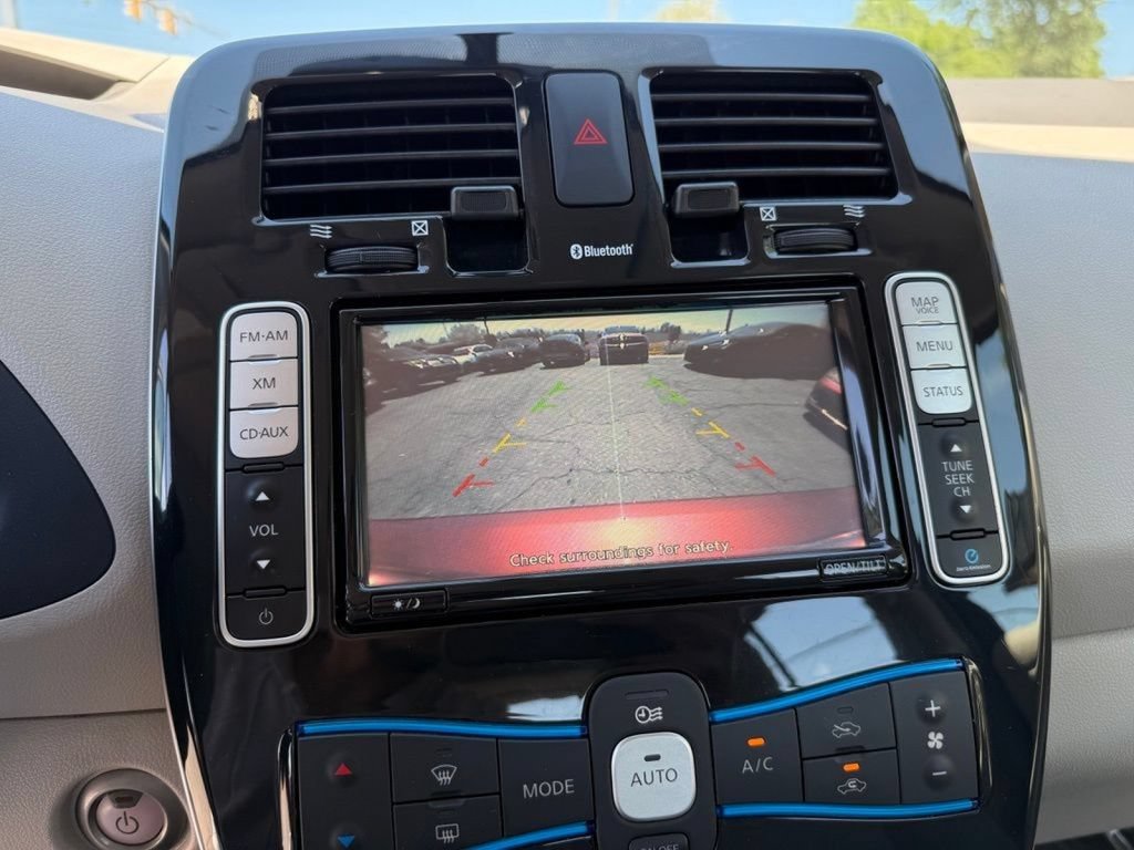 Used 2012 Nissan Leaf SL FWD image 38