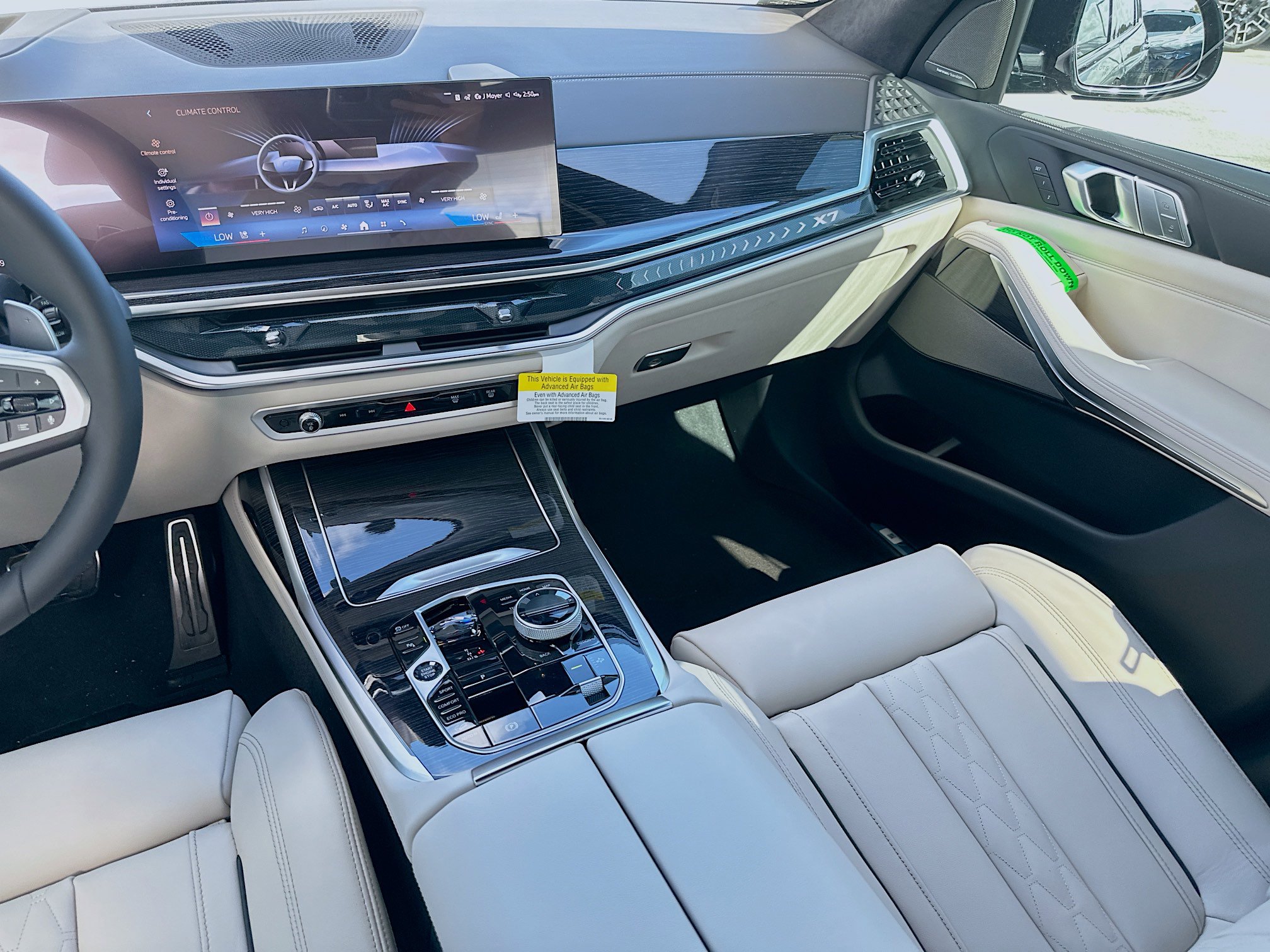 New 2026 BMW X7 xDrive40i w/ M Sport Package AWD/4WD image 18
