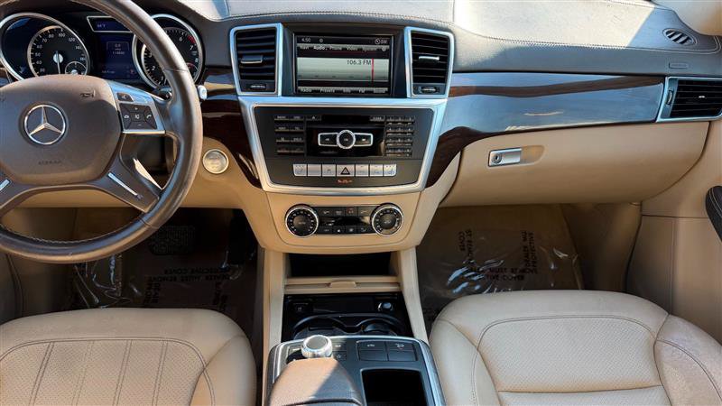 Used 2015 Mercedes-Benz GL 450 4MATIC image 26