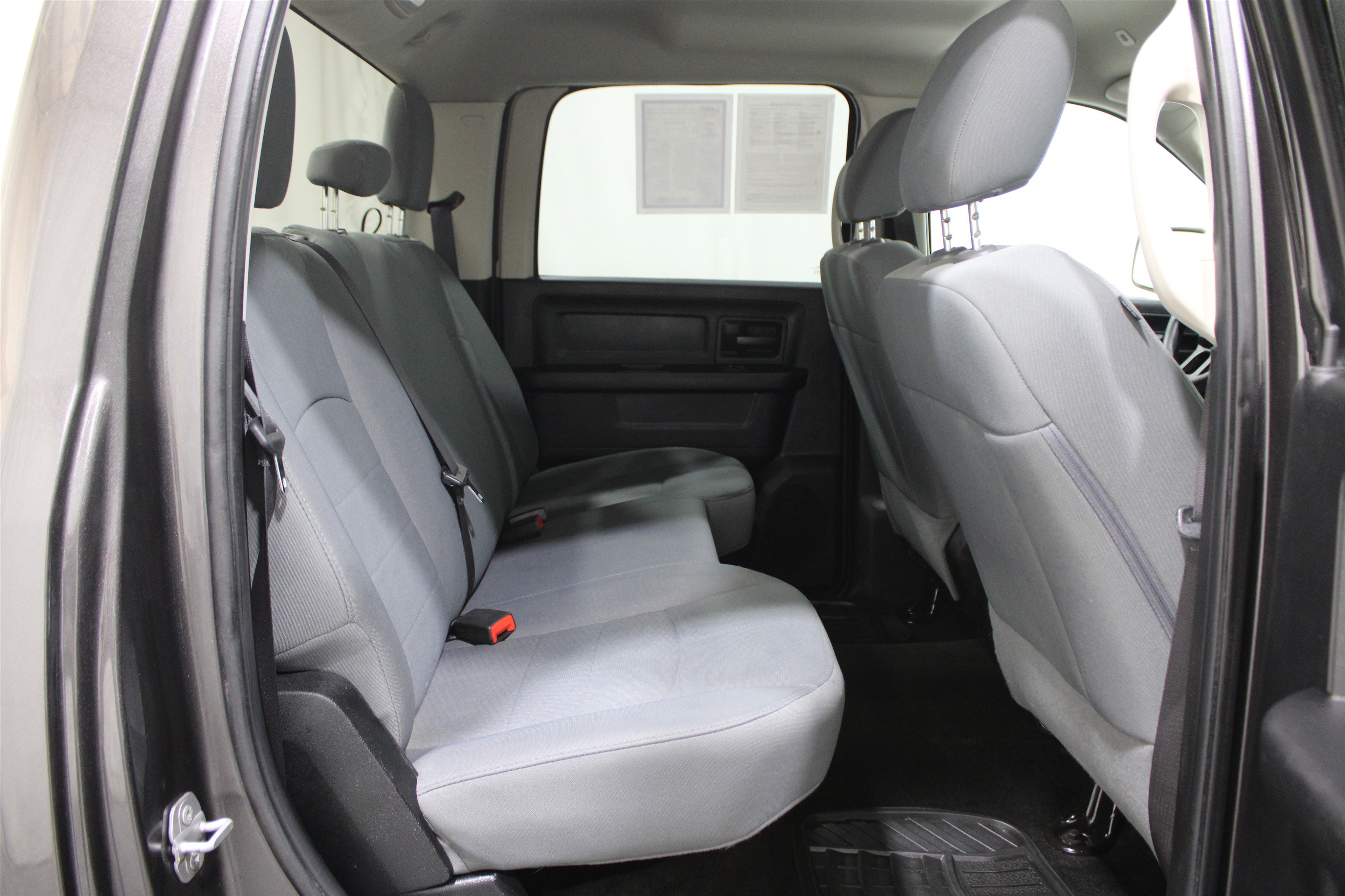 Used 2017 RAM 1500 Express w/ Express Value Package image 24