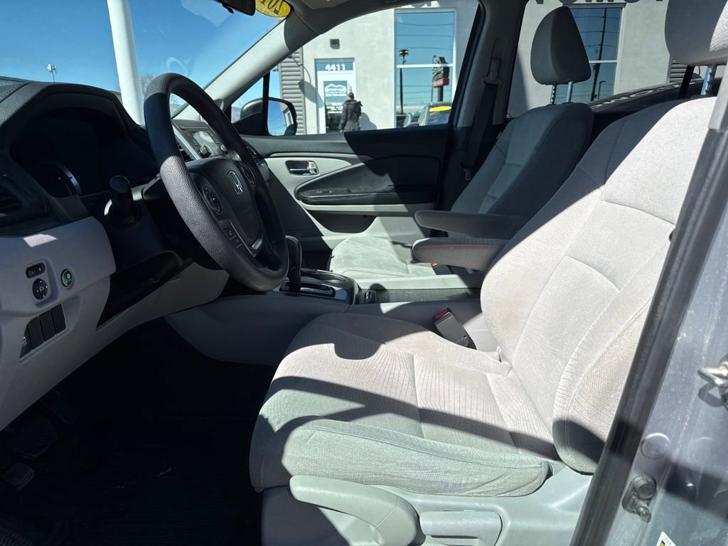 Used 2017 Honda Pilot LX image 9