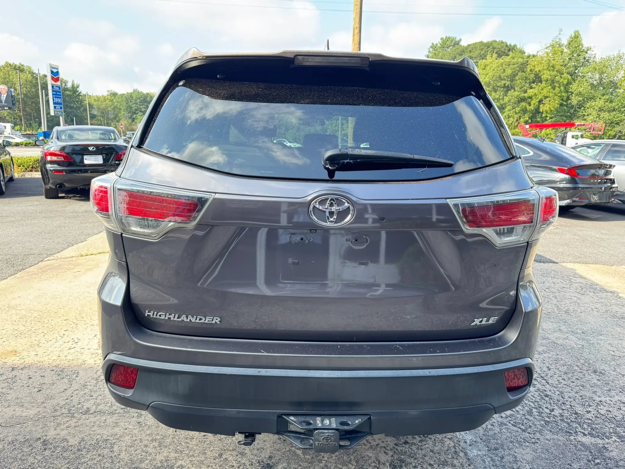 Used 2014 Toyota Highlander XLE FWD image 6