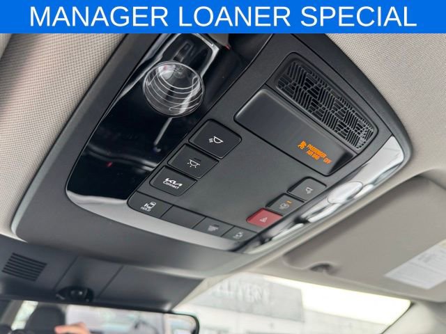 New 2025 Kia Carnival LXS image 29