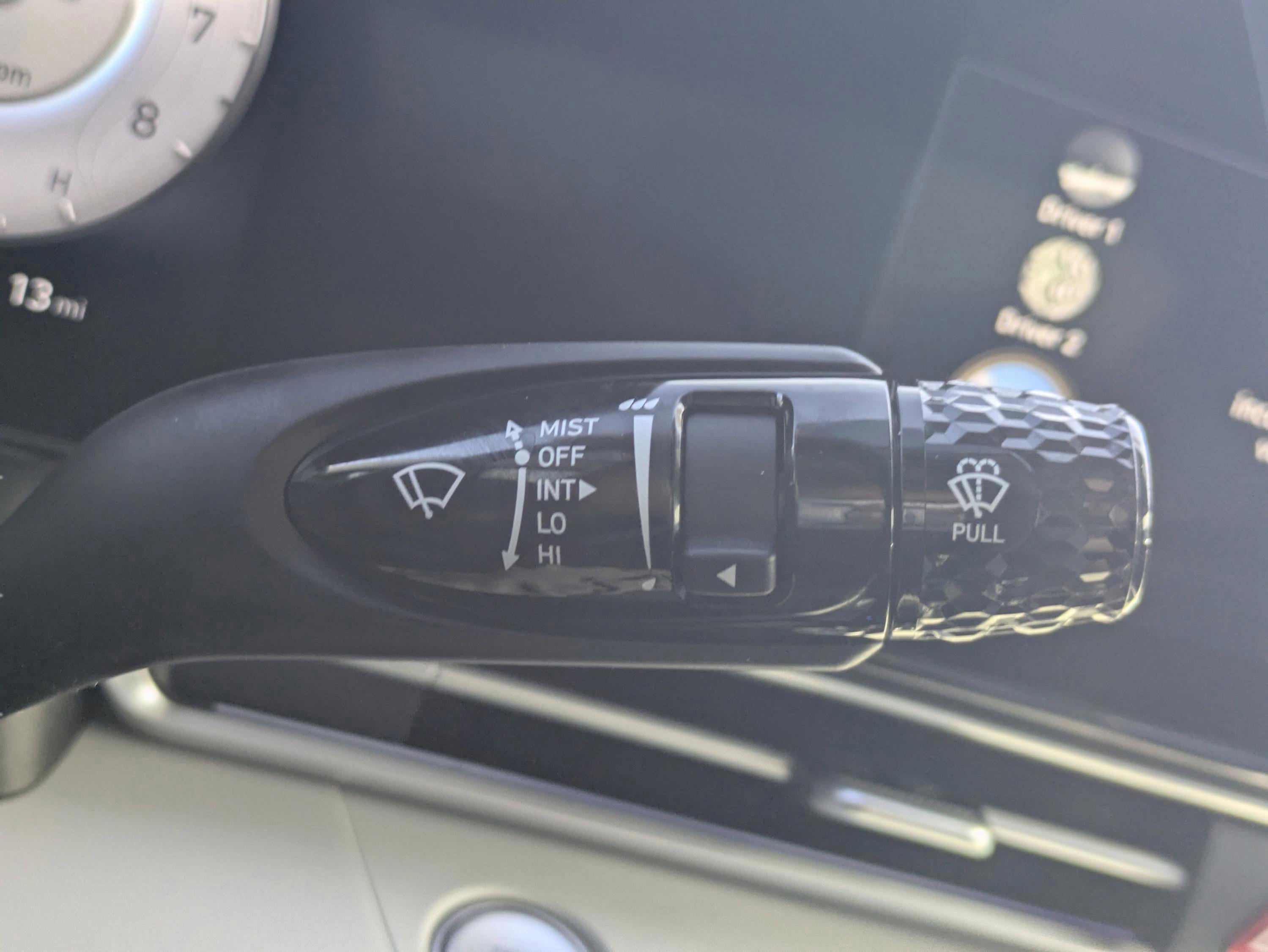 New 2026 Hyundai Elantra Limited image 33