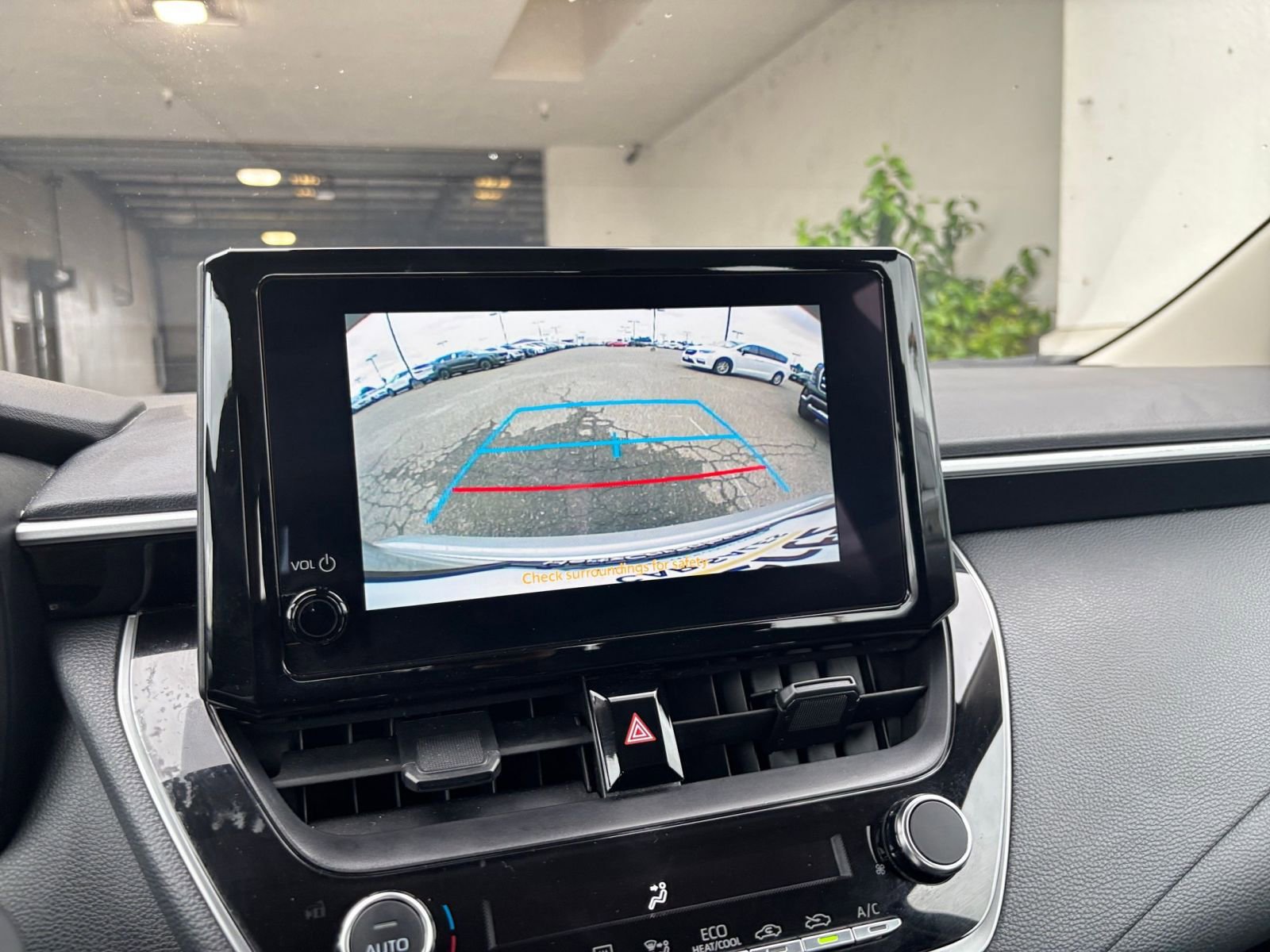 Used 2025 Toyota Corolla LE FWD image 24