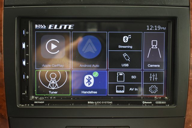 Used 2007 Chevrolet Suburban LT image 18