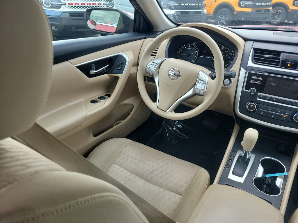Used 2016 Nissan Altima 2.5 S w/ Power Driver Seat Package image 12