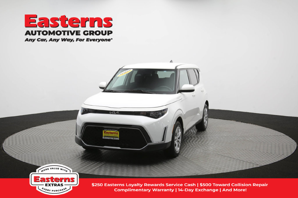 Used 2023 Kia Soul LX FWD image 53