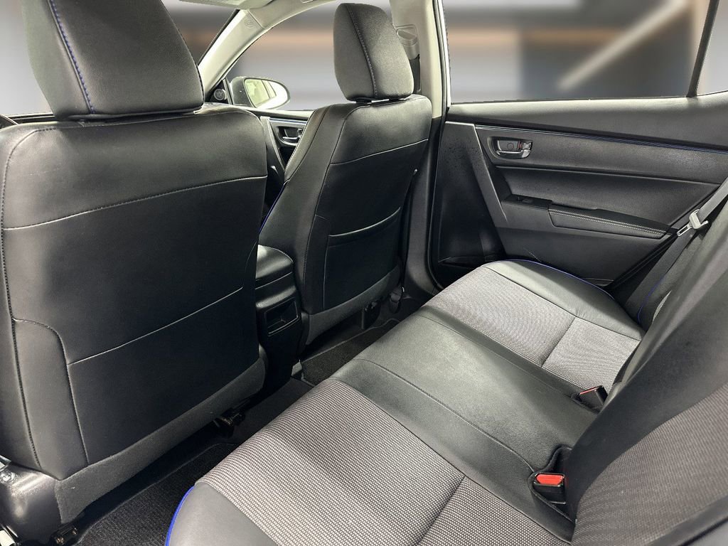 Used 2019 Toyota Corolla SE w/ Carpet Mat Package (TMS) image 12