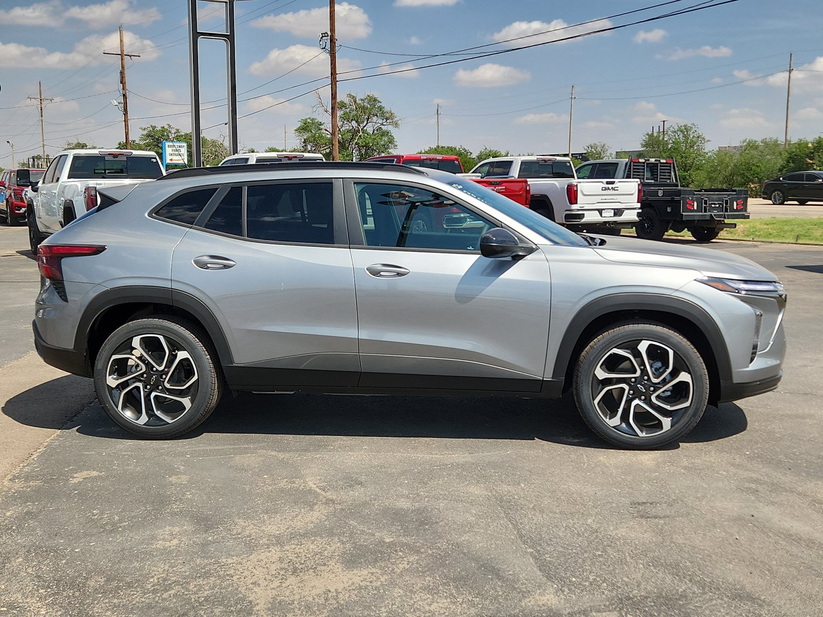 Used 2026 Chevrolet Trax RS w/ Driver Confidence Package FWD image 5