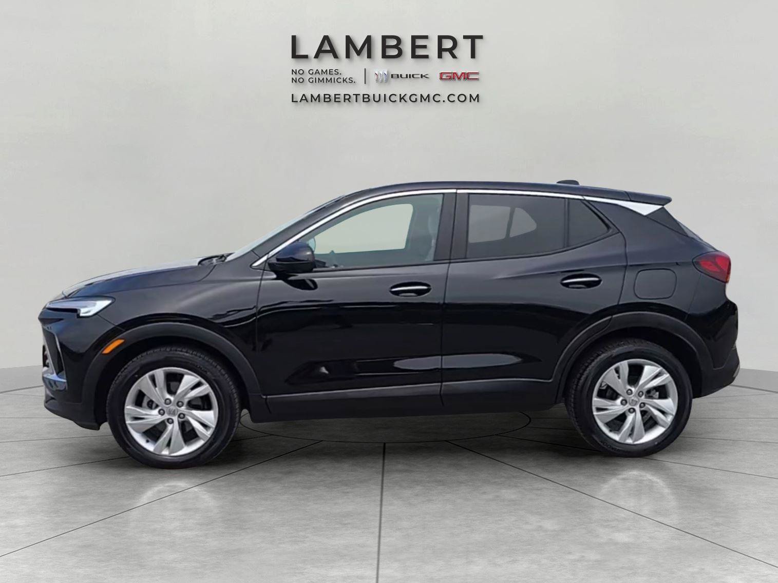 Used 2025 Buick Encore GX Preferred w/ Advanced Technology Package FWD image 2