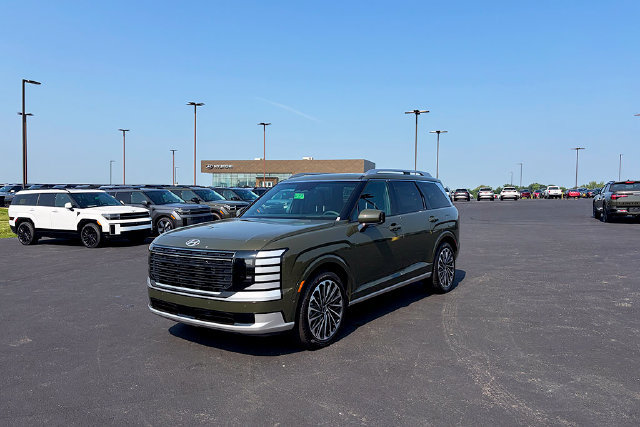 New 2026 Hyundai Palisade Calligraphy AWD/4WD image 3