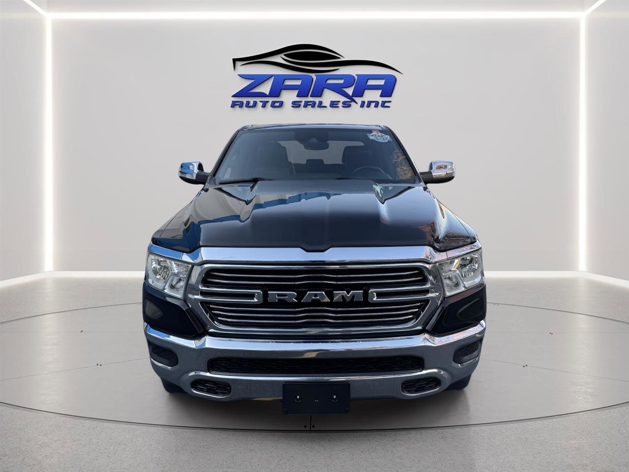 Used 2023 RAM 1500 Laramie image 9