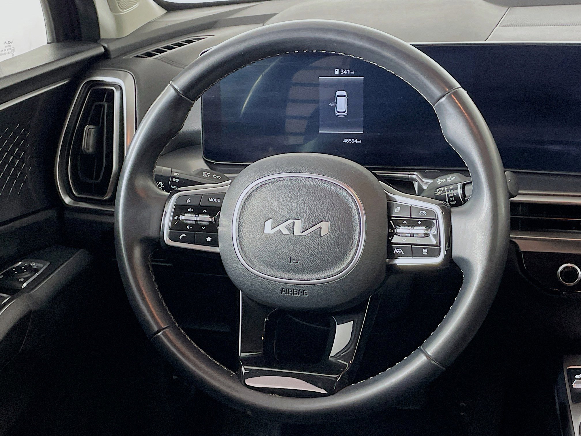 Used 2024 Kia Sorento S image 18