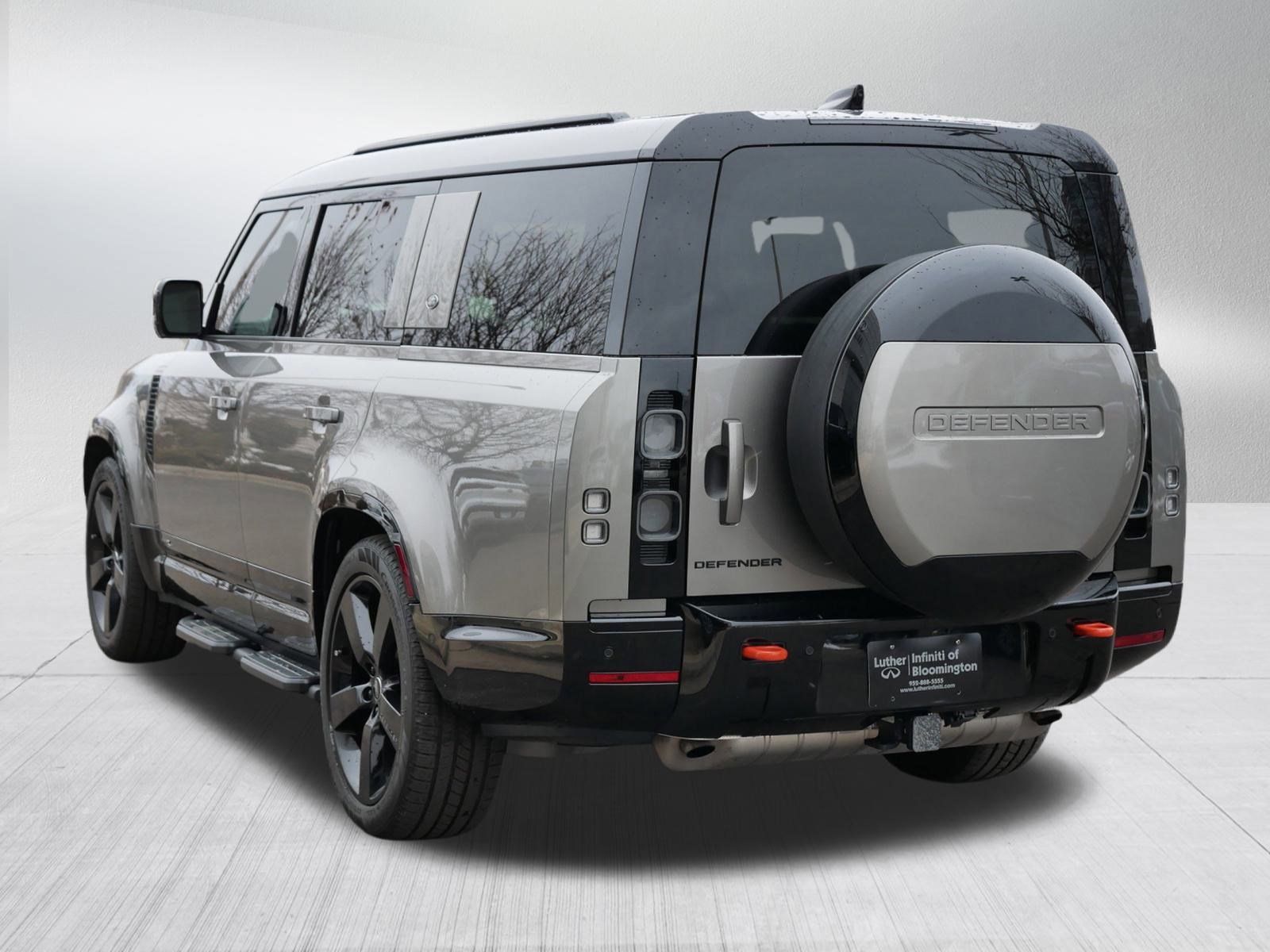 Used 2024 Land Rover Defender 130 X image 5