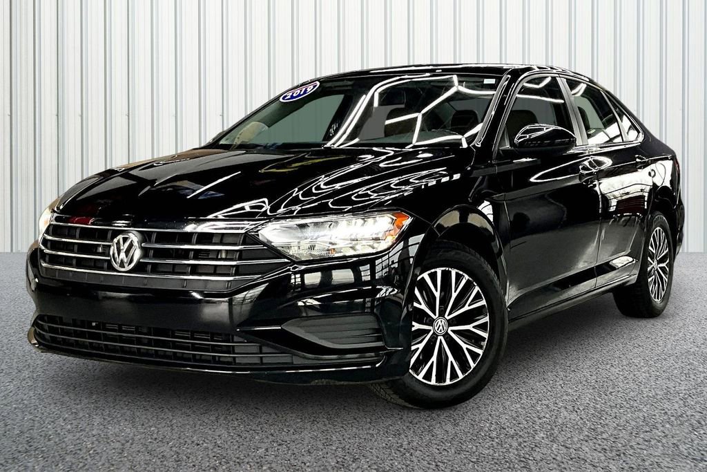 Used 2019 Volkswagen Jetta SE image 3
