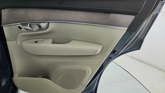 New 2026 Volvo XC90 T8 Ultra w/ Lounge Package AWD/4WD image 37