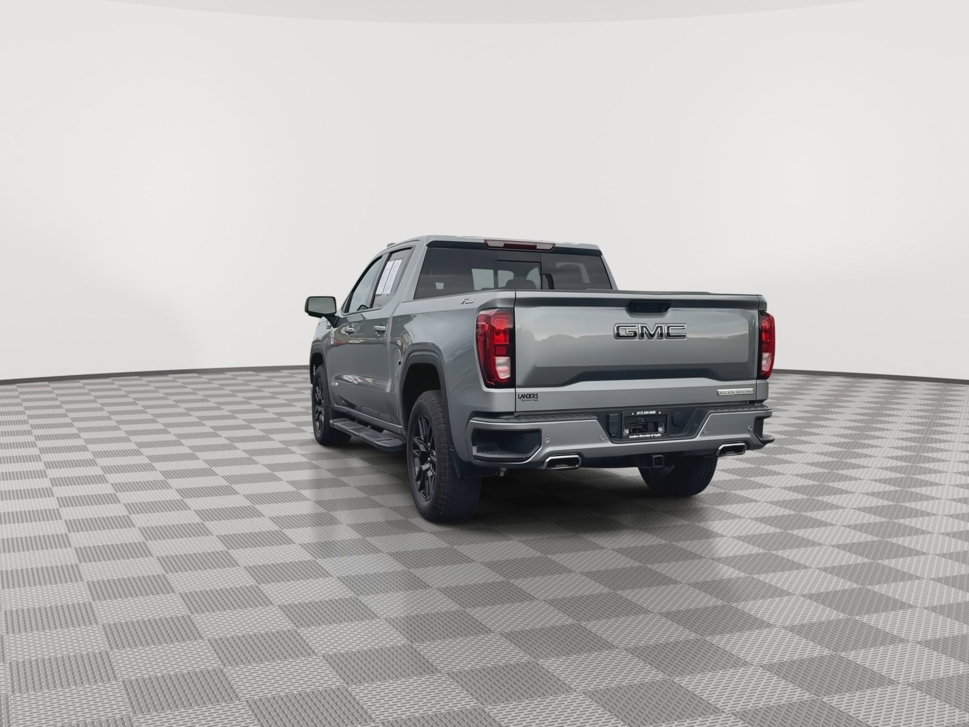 Used 2024 GMC Sierra 1500 Elevation w/ Elevation Premium Package AWD/4WD image 7