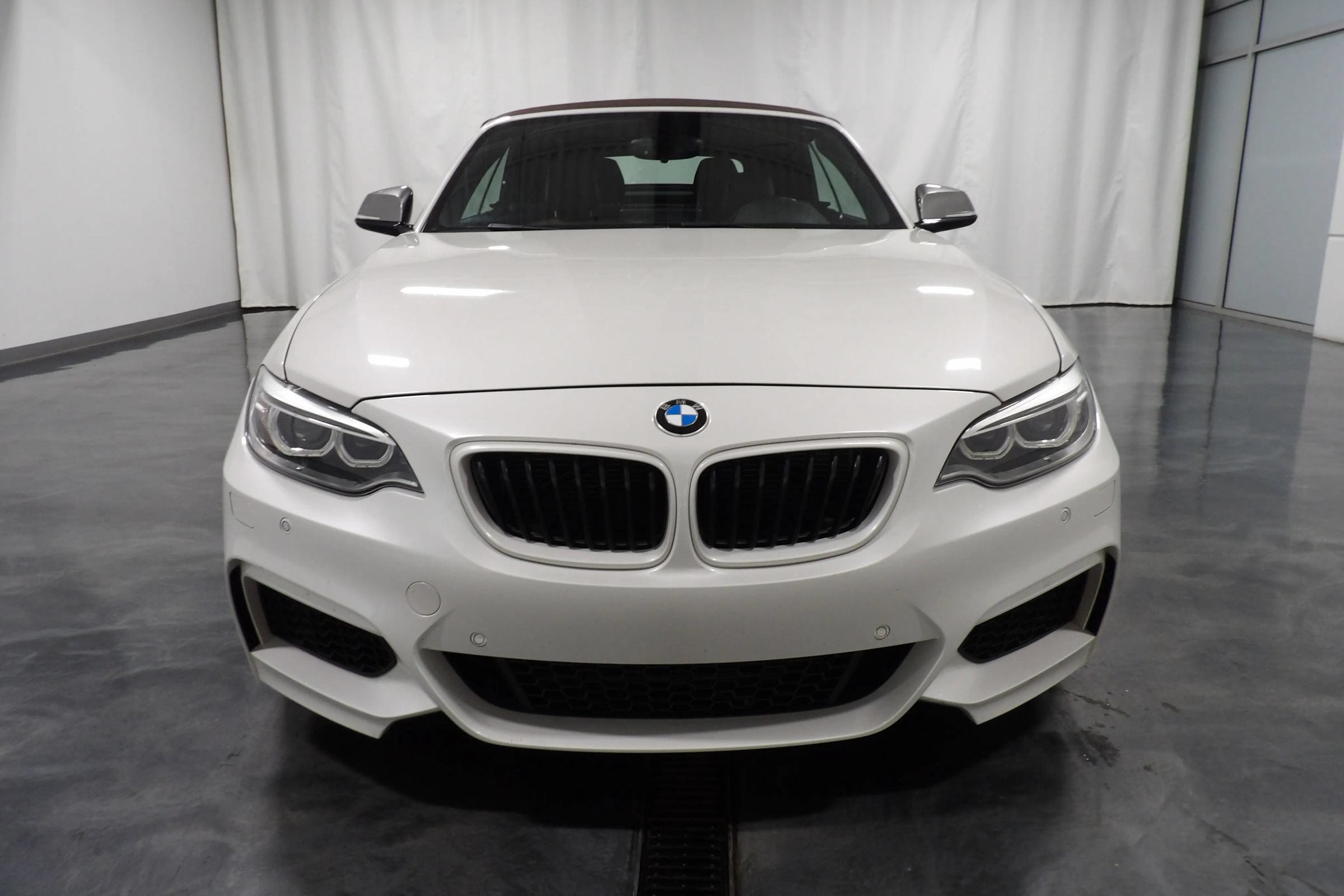 Used 2016 BMW M235i xDrive Convertible AWD/4WD image 3
