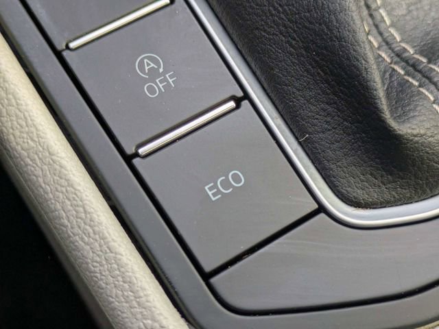 Used 2023 Volkswagen Jetta SE FWD image 23