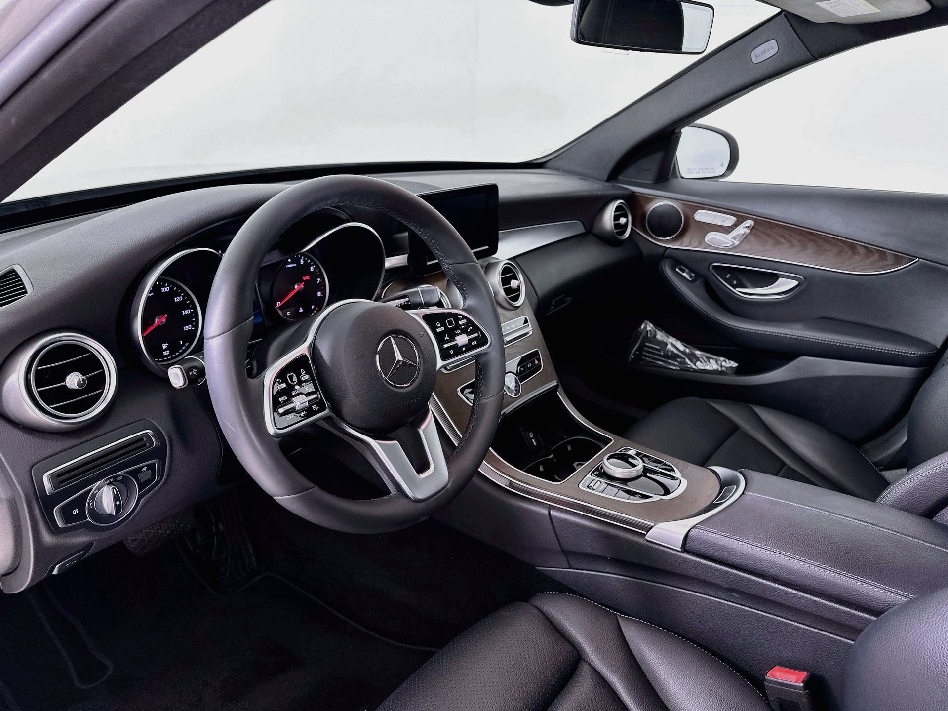 Used 2019 Mercedes-Benz C 300 4MATIC Sedan image 10