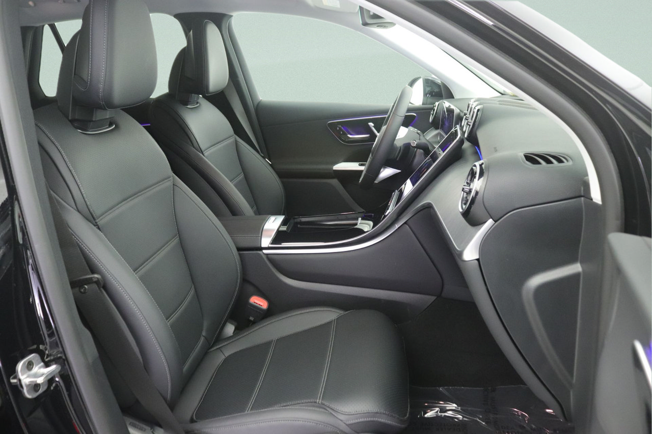 Certified 2025 Mercedes-Benz GLC 350e 4MATIC image 28