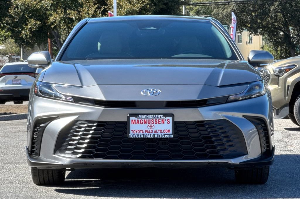 Certified 2025 Toyota Camry SE w/ Convenience Package image 8