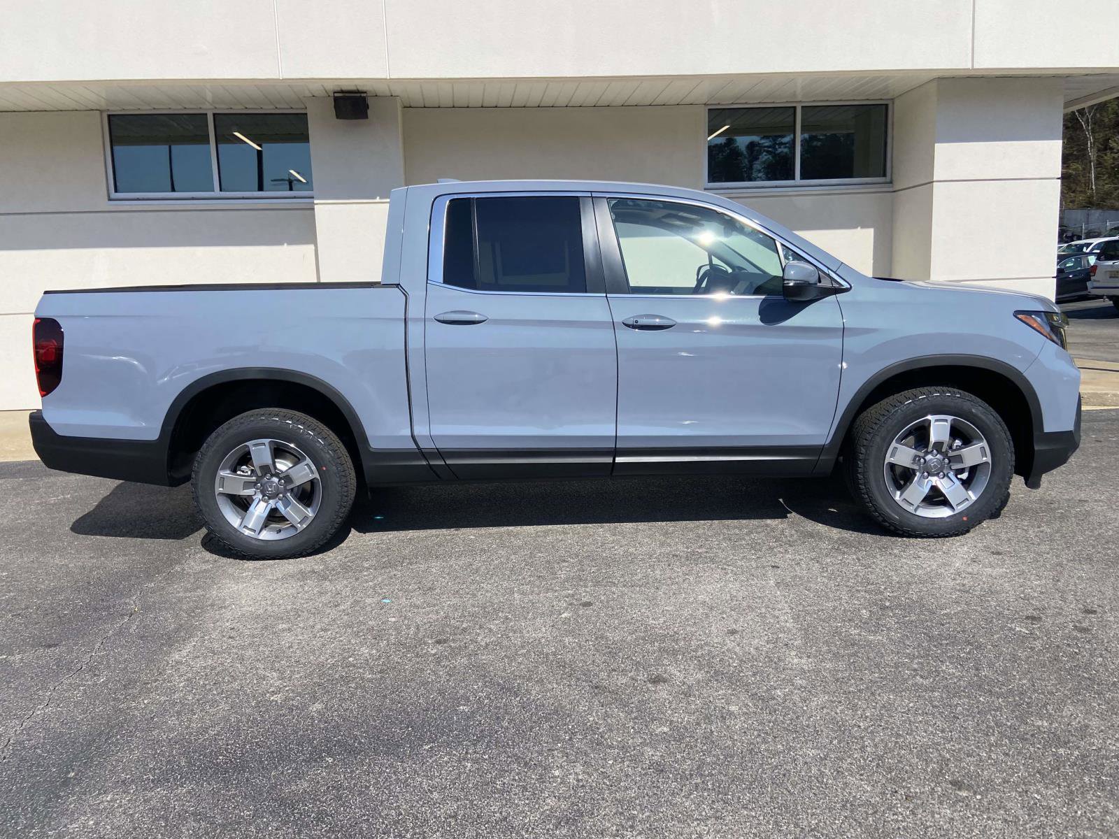 New 2026 Honda Ridgeline RTL image 2