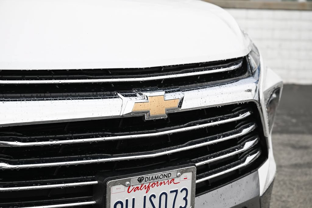 Used 2023 Chevrolet Blazer Premier FWD image 11