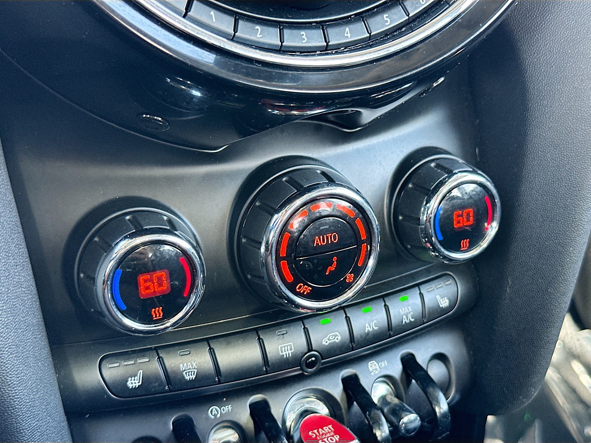 Used 2019 MINI Cooper 2-Door Hardtop FWD image 14