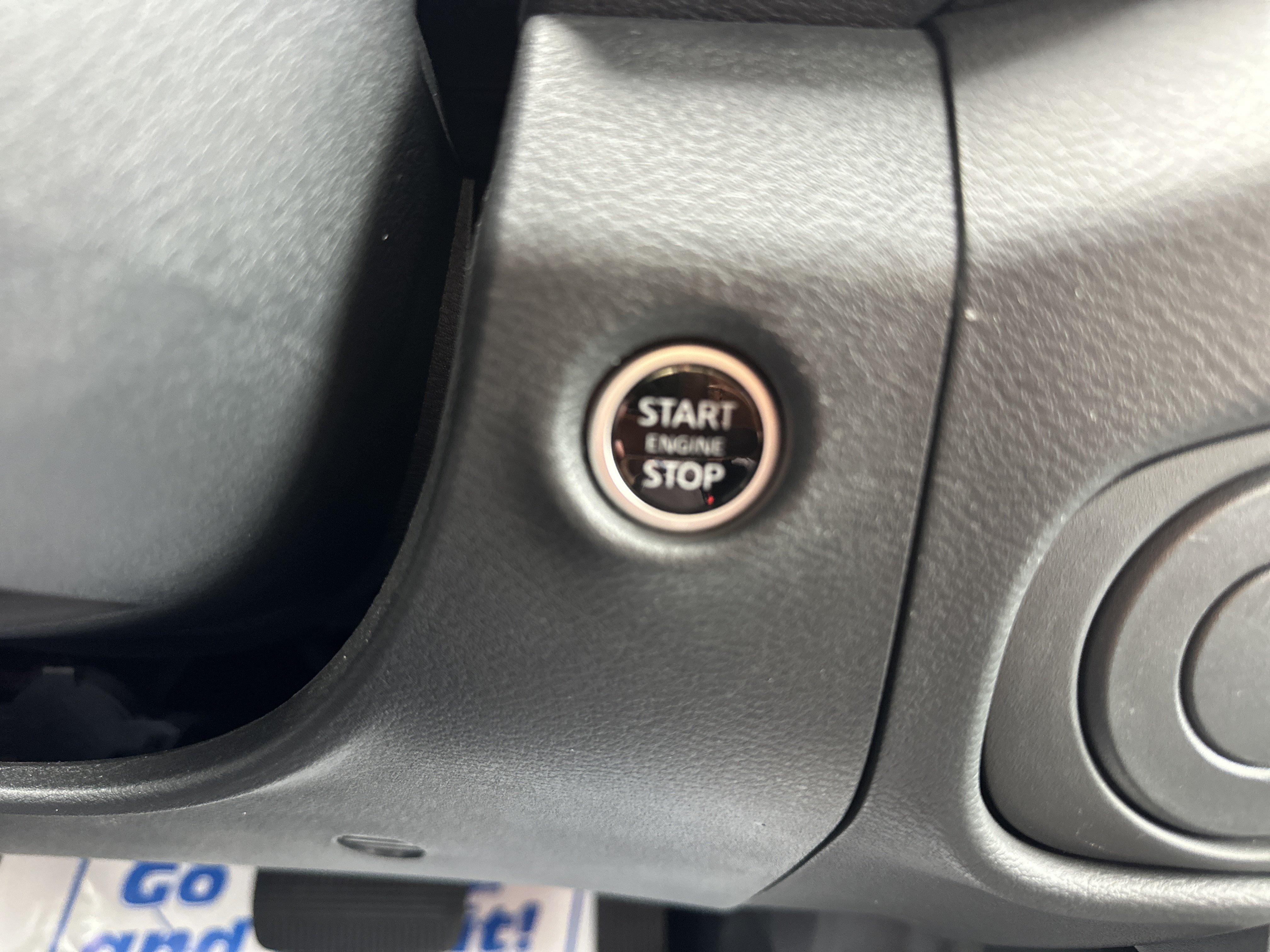 Used 2024 Nissan Frontier SL w/ Technology Package RWD image 14