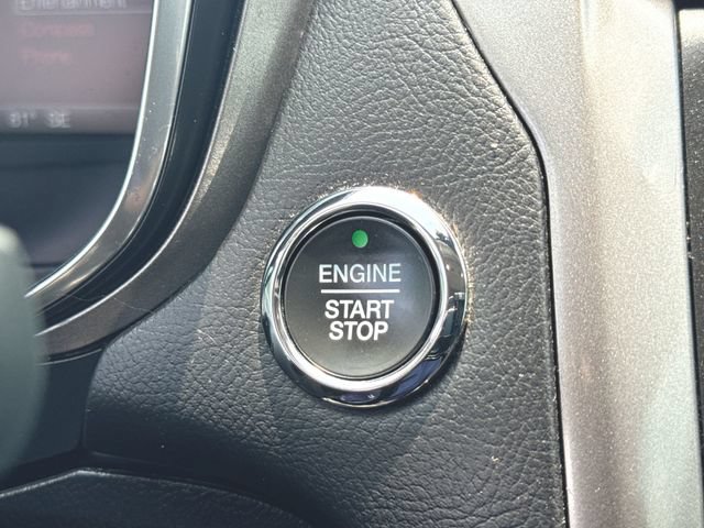 Used 2020 Ford Fusion SEL FWD image 16