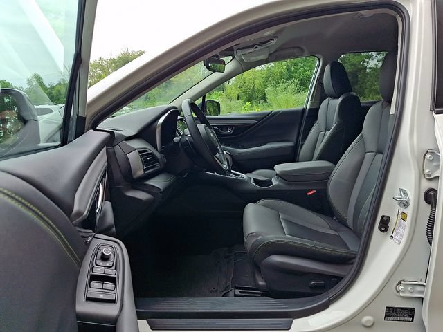 Used 2023 Subaru Outback Onyx Edition AWD/4WD image 14