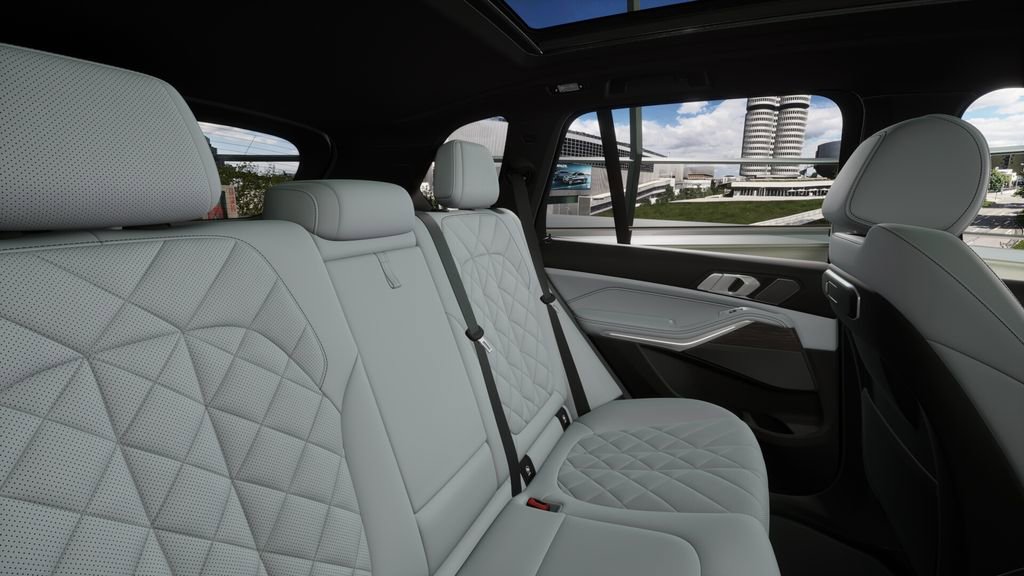 Used 2026 BMW X5 xDrive40i w/ Premium Package image 37