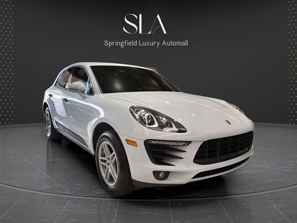 Used 2018 Porsche Macan w/ Premium Package image 1