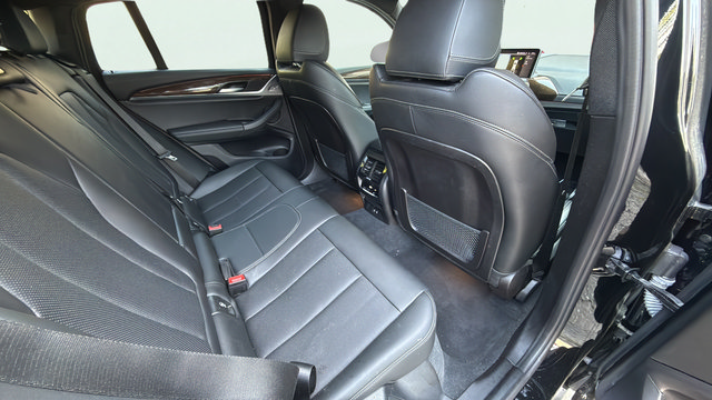 Used 2022 BMW X4 xDrive30i AWD/4WD image 25