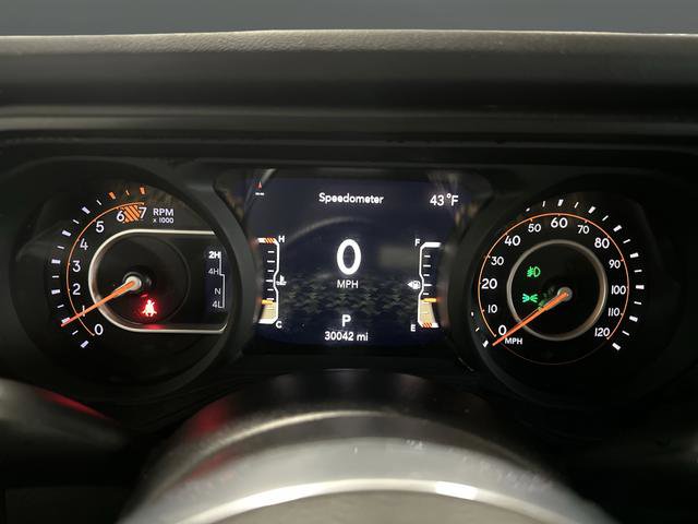 Used 2024 Jeep Wrangler Sahara w/ Technology Group image 16