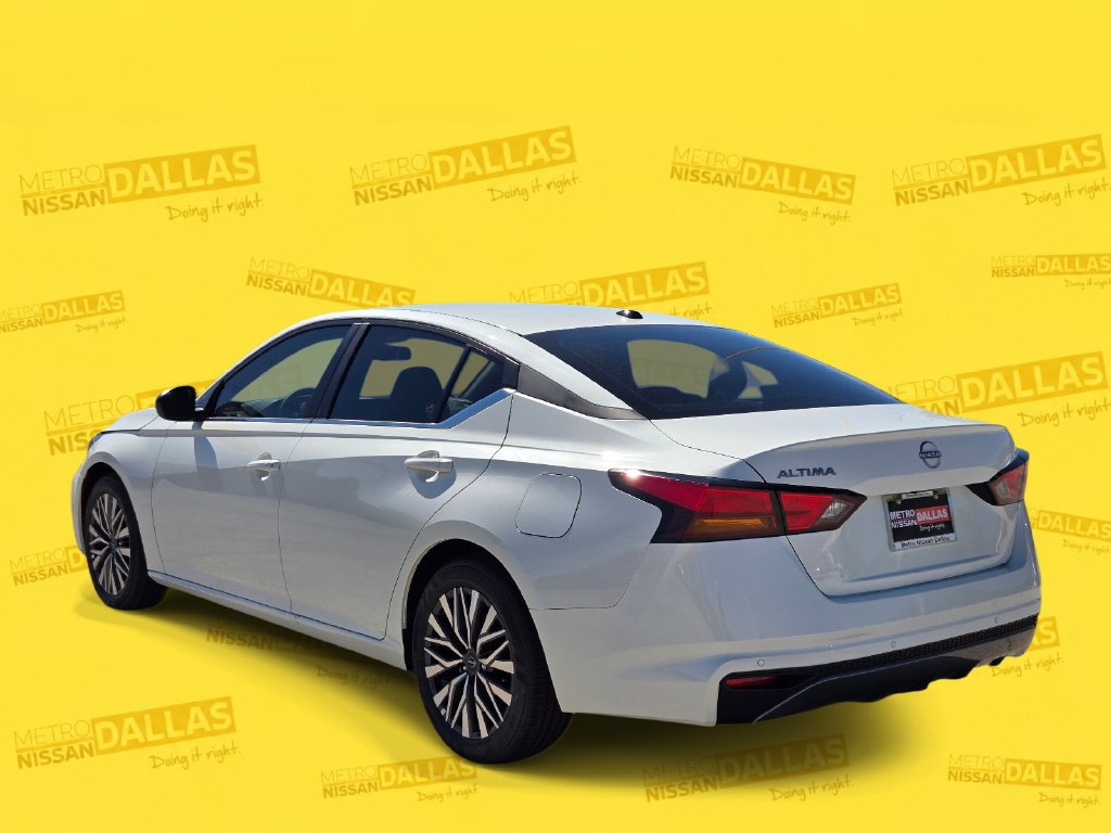 New 2026 Nissan Altima 2.5 SV FWD image 4