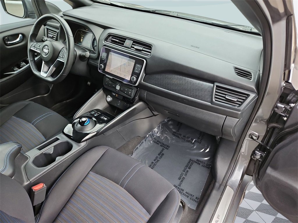 Used 2020 Nissan Leaf SV w/ Protection Package image 29