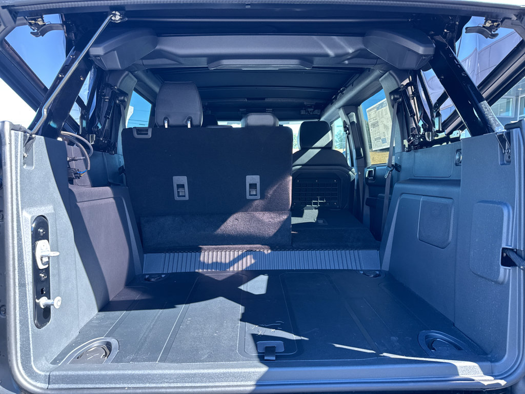 New 2025 Ford Bronco Badlands w/ Matte Film Protection Package AWD/4WD image 7