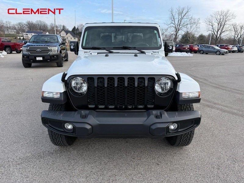 Used 2022 Jeep Gladiator Sport AWD/4WD image 12