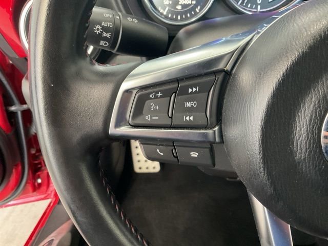 Used 2017 MAZDA MX-5 Miata RF Grand Touring w/ Appearance Package image 9