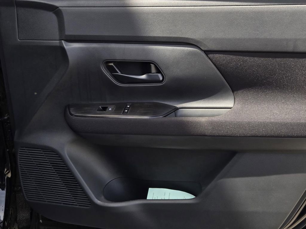 New 2026 Nissan Kicks S image 8