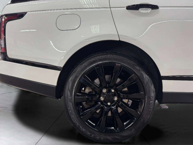 Used 2015 Land Rover Range Rover Supercharged image 77