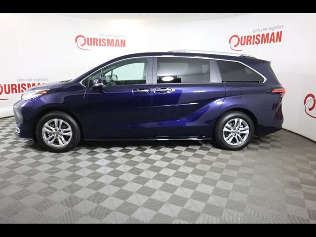 Used 2025 Toyota Sienna Limited AWD/4WD image 14