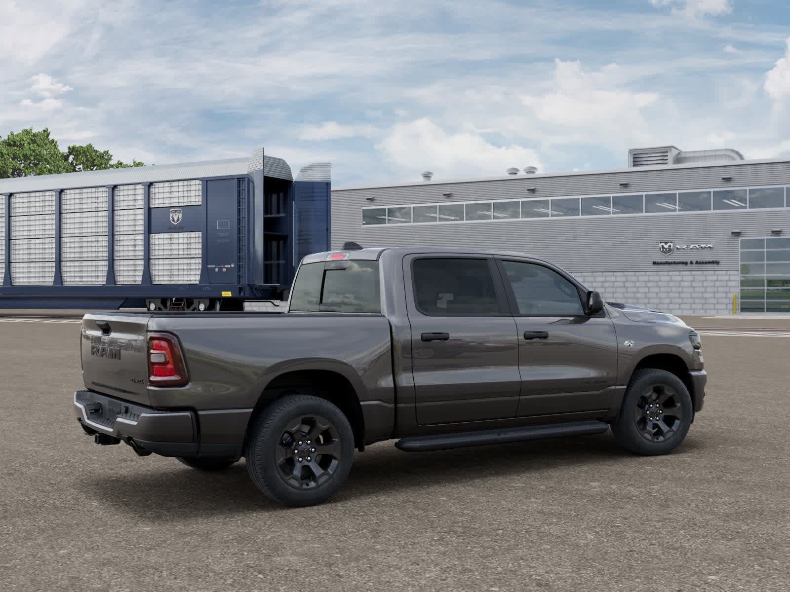 New 2027 RAM 1500 Express AWD/4WD image 4