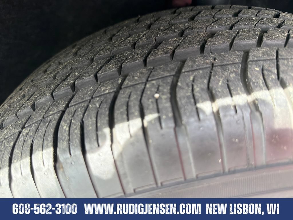 Used 2025 Chrysler Pacifica Select FWD image 29